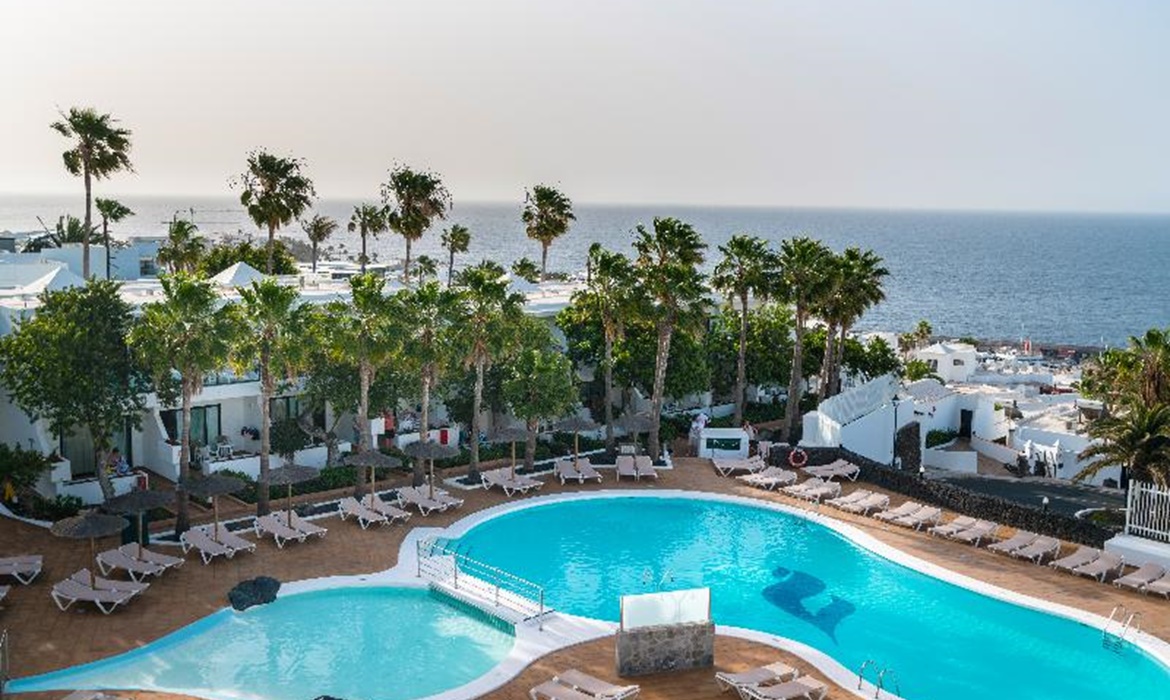 All Inclusive Sun Holidays to THB Flora