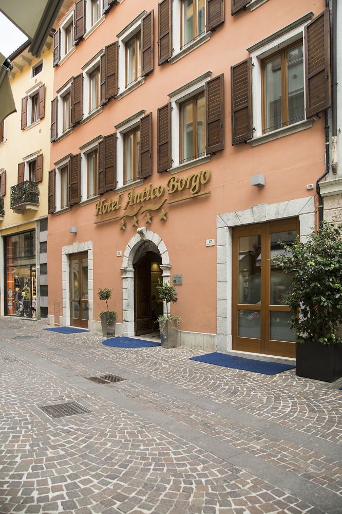 Antico Borgo Hotel