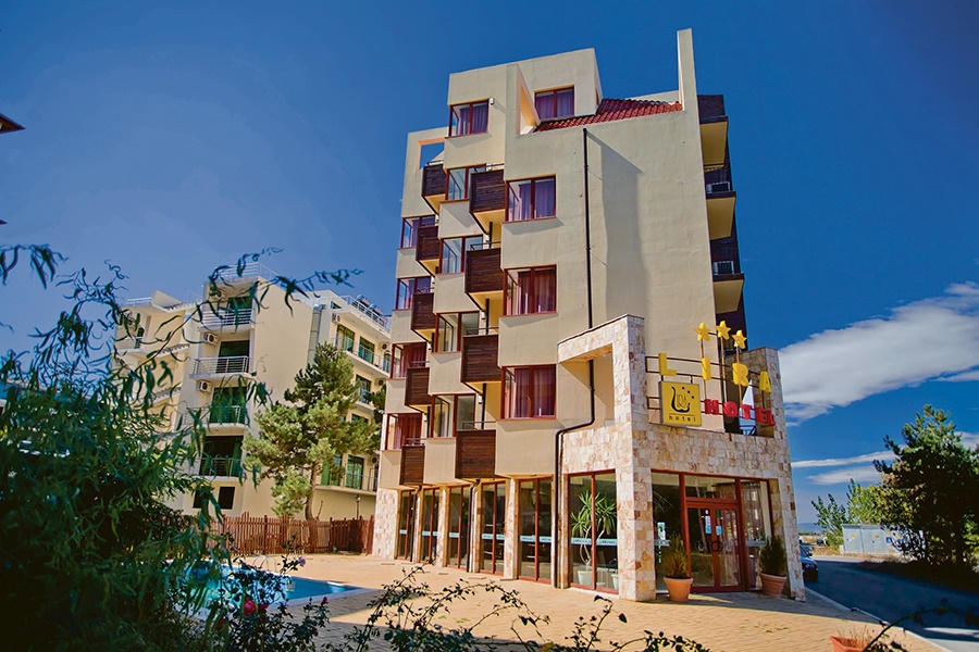 All Inclusive Sun Holidays to Lira Hotel