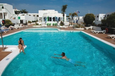 All Inclusive Sun Holidays to Apartamentos LIVVO Oasis
